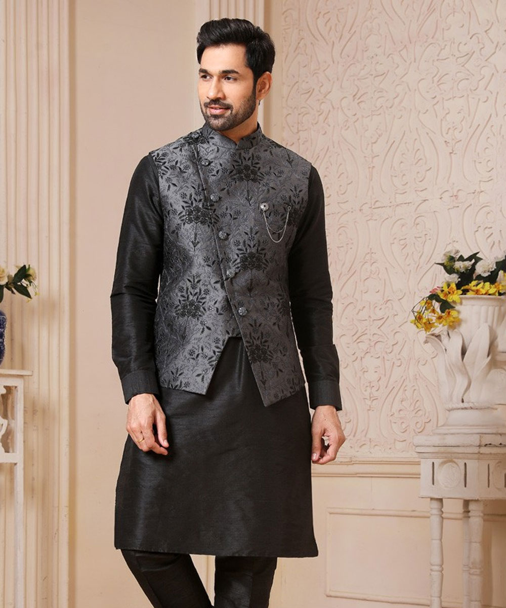 Products tagged with 'designer nehru jackets'